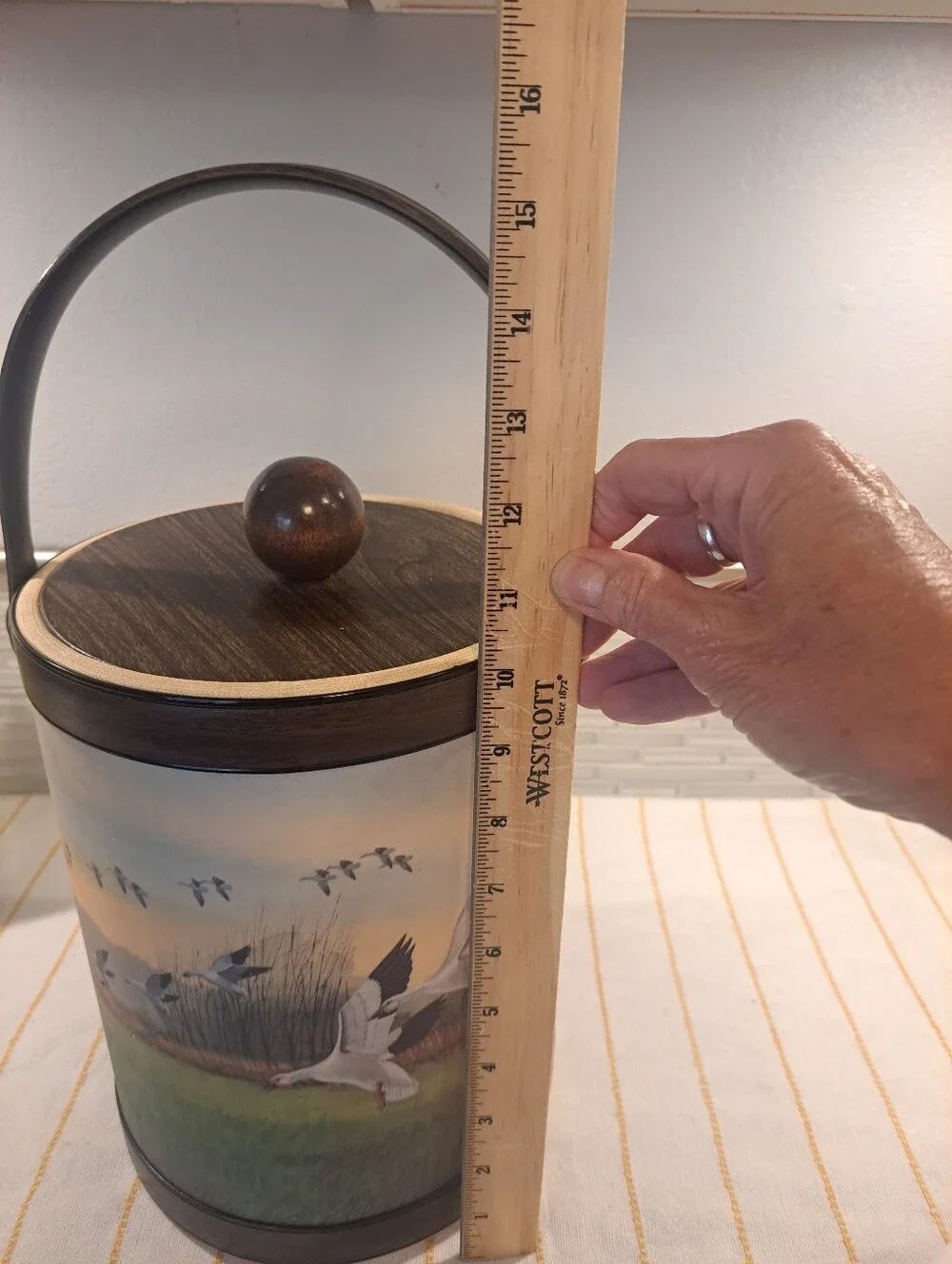 Vtg Kraftware Ice Bucket Mallard Geese Duck Handle Lid Faux Wood.